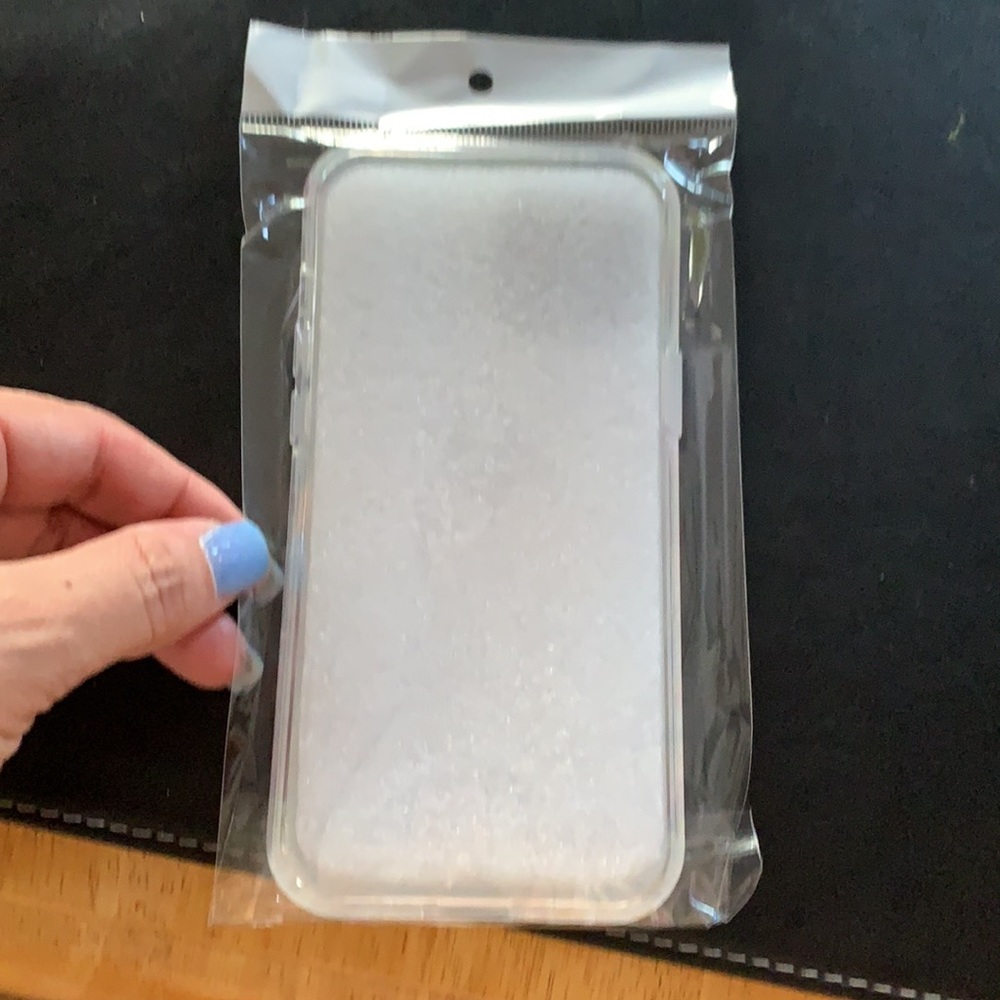 iPhone 12 Pro Max case - Picture 2 of 4